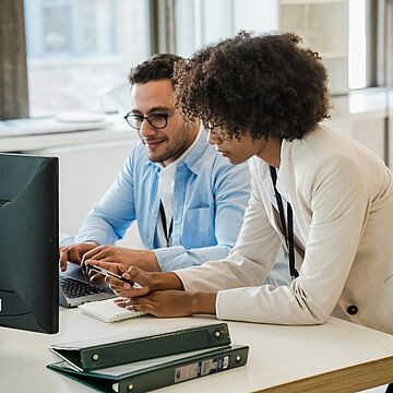 Advieswijzer Zakendoen met uw eigen bv Advieswijzer Zakendoen met uw eigen bv